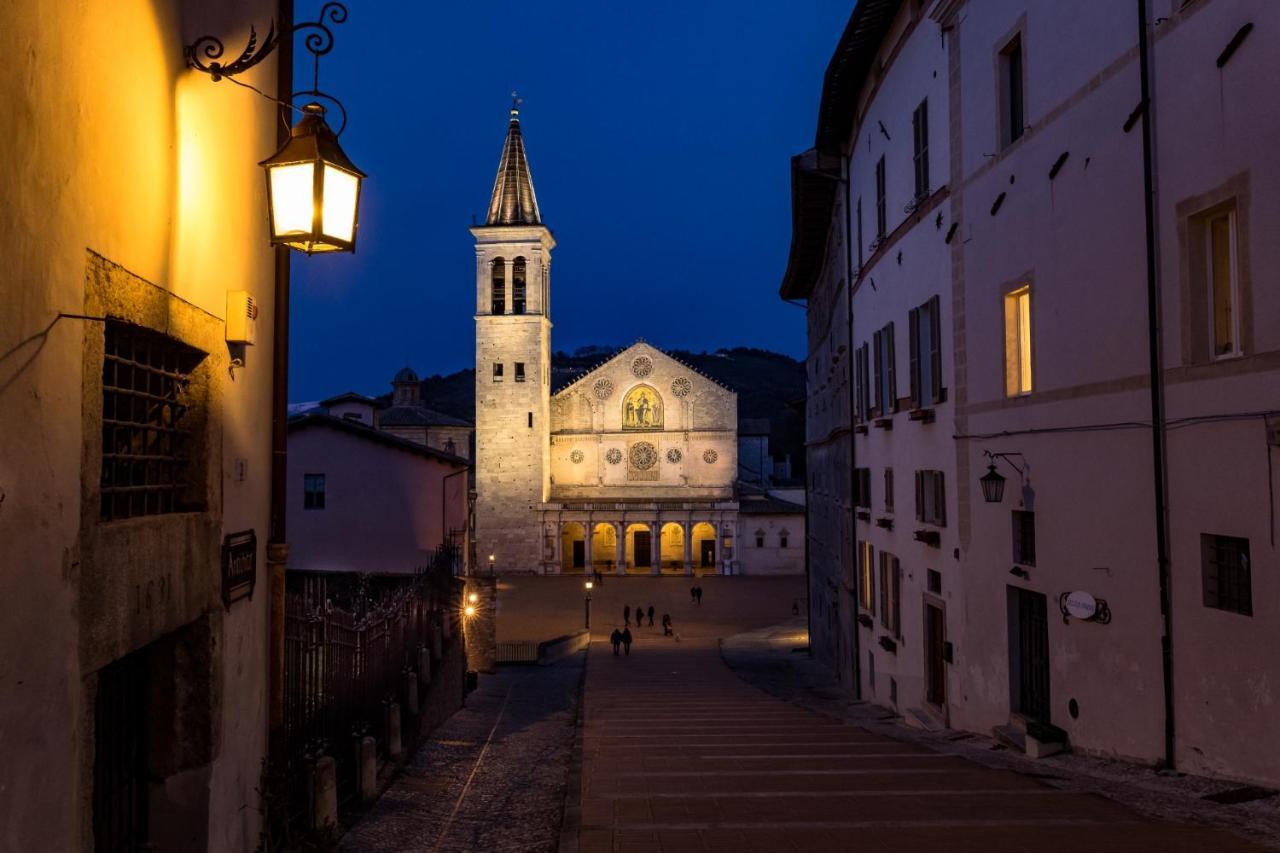 Apartament Palazzo Lauri Spoleto Zewnętrze zdjęcie