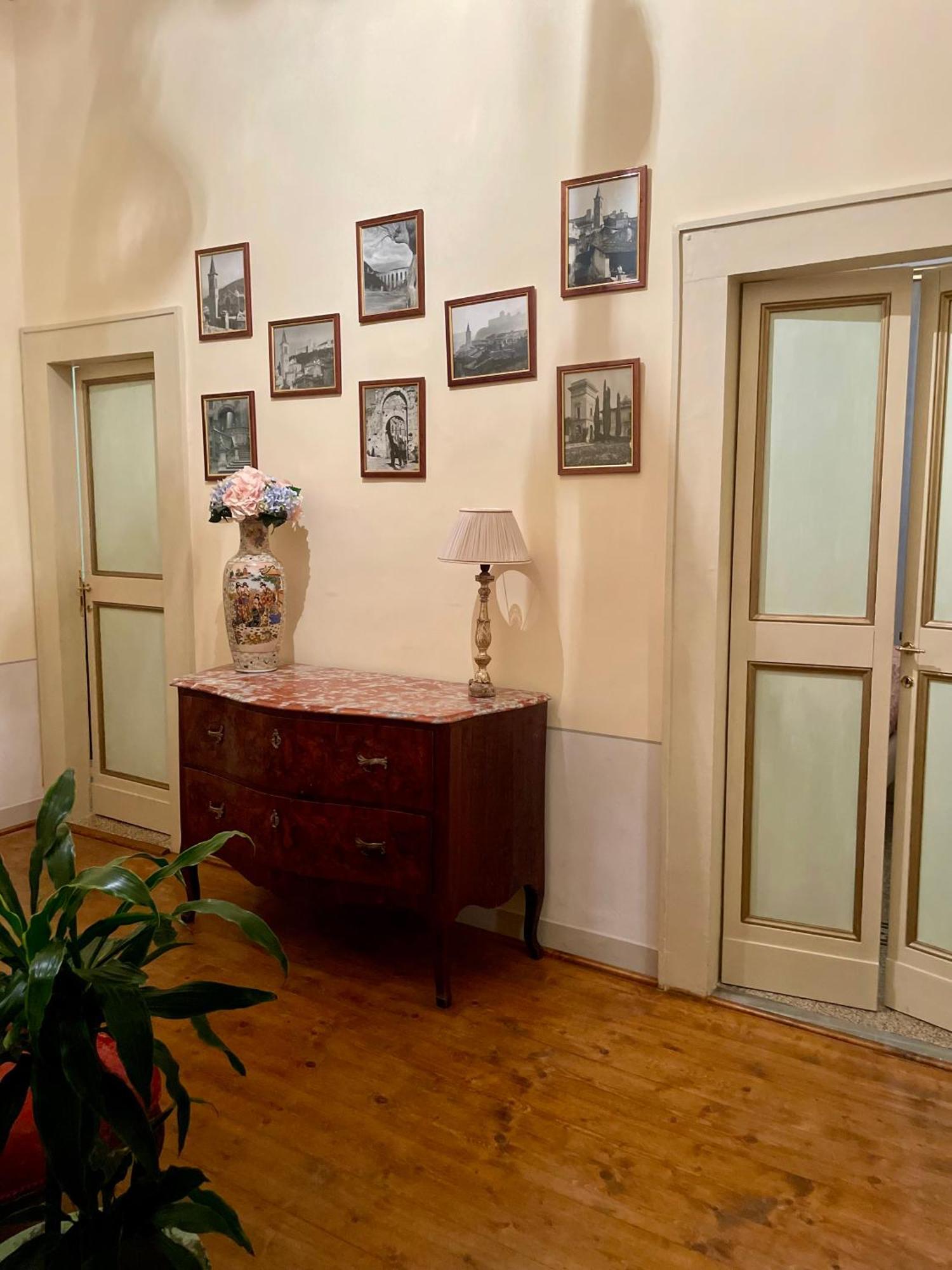 Apartament Palazzo Lauri Spoleto Zewnętrze zdjęcie